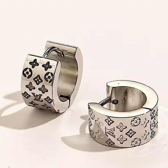 Stampd Jewelry - Silver Hoop Luxury Drop Minimalist Earrings